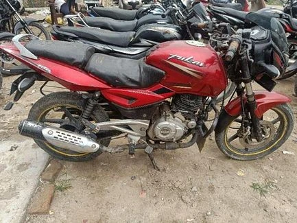 Used Bajaj Pulsar 180cc 2015