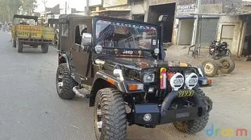 Mahindra Jeep Classic 1995