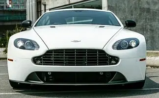 Aston Martin V8 Vantage S Roadster 2014