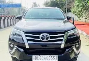 Toyota Fortuner 2.8 4x2 MT 2017