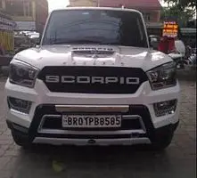 Mahindra Scorpio S10 2016