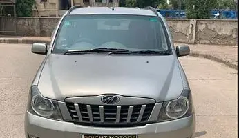 Mahindra Quanto C6 2012