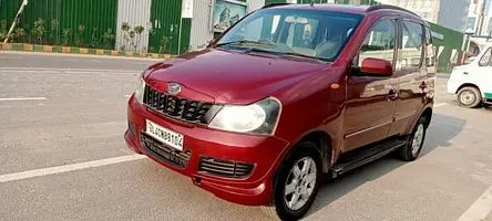 Mahindra Quanto C8 2012