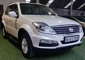 Mahindra Ssangyong Rexton RX7 2015