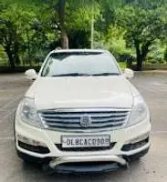 Mahindra Ssangyong Rexton RX7 2013