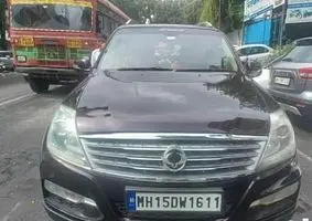 Mahindra Ssangyong Rexton RX7 2013