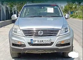 Mahindra Ssangyong Rexton RX7 2012