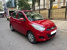 Hyundai i10 Sportz 1.2 AT 2013