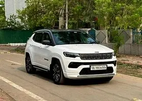 Jeep Compass Limited (O) 1.4 Petrol DCT 2022