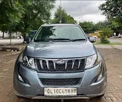 Mahindra XUV500 W6 2016