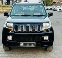 Mahindra TUV300 T10 2018