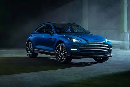 Aston Martin DBX707
