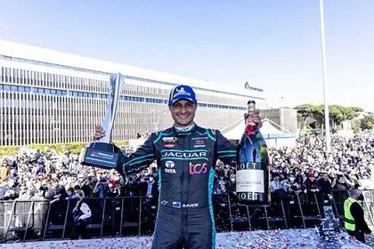 Mitch Evans Jaguar TCS Racing 